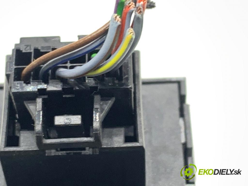 AUDI A5 F5 coupe 2017 140 kW 2.0 TDI 1968 Kulisa brzdy ručnej brzdy 8W1927225A