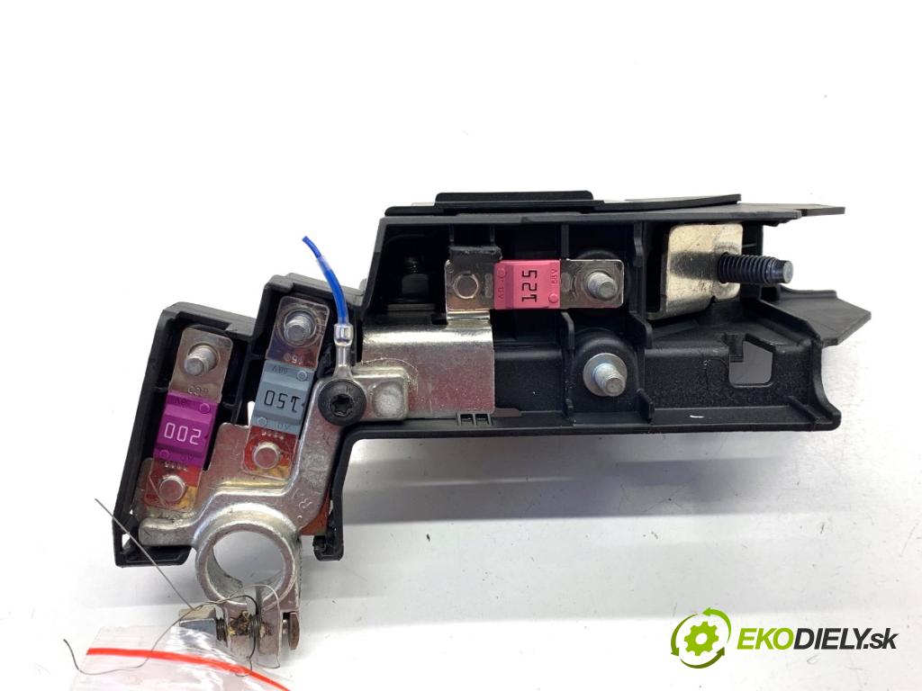 AUDI A5 F5 coupe 2017 140 kW 2.0 TDI 1968 svorka plus 8W0915459E