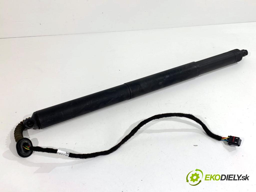 AUDI A5 F5 coupe 2017 140 kW 2.0 TDI 1968 teleskop Teleskop dveří pravý 8W8827851A