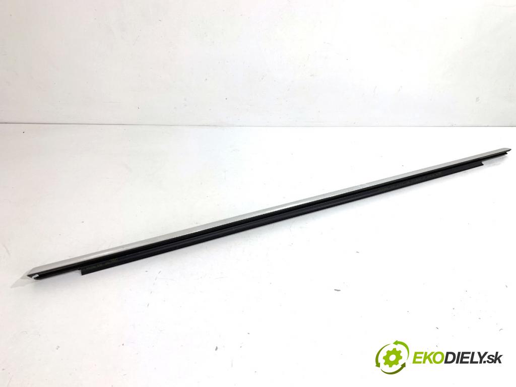 AUDI A5 F5 coupe 2017 140 kW 2.0 TDI 1968 lišta Sbírání: zadní část pravý 8W8853763