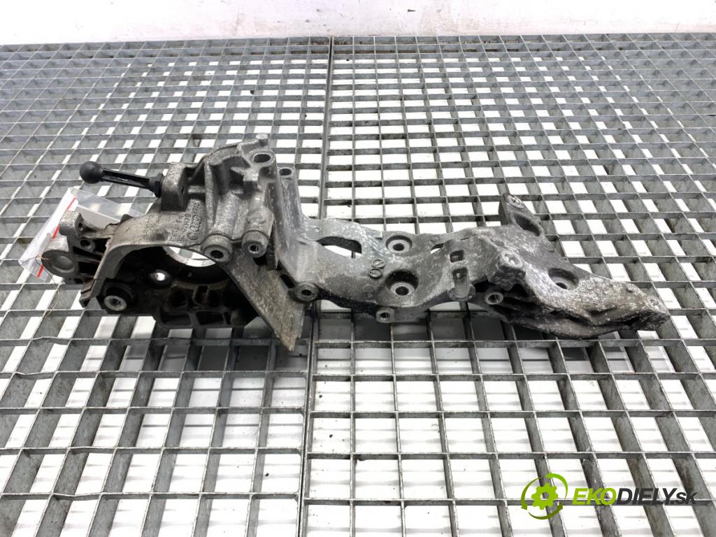 AUDI A5 F5 coupe 2017 140 kW 2.0 TDI 1968 držák pumpy vstřikovací 04L903143B