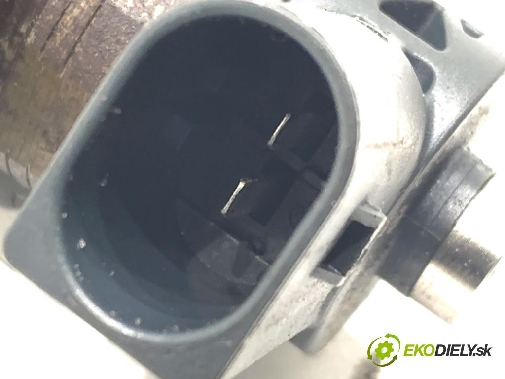 AUDI A5 F5 coupe 2017 140 kW 2.0 TDI 1968 vstřikovač 0445110556 (Vstřikovač paliva)