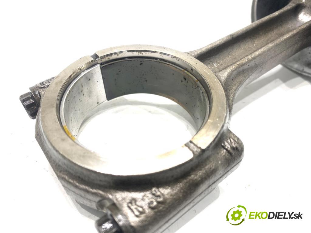 AUDI A5 F5 coupe 2017 140 kW 2.0 TDI 1968 PÍST: ojnice 04LA (Píst)