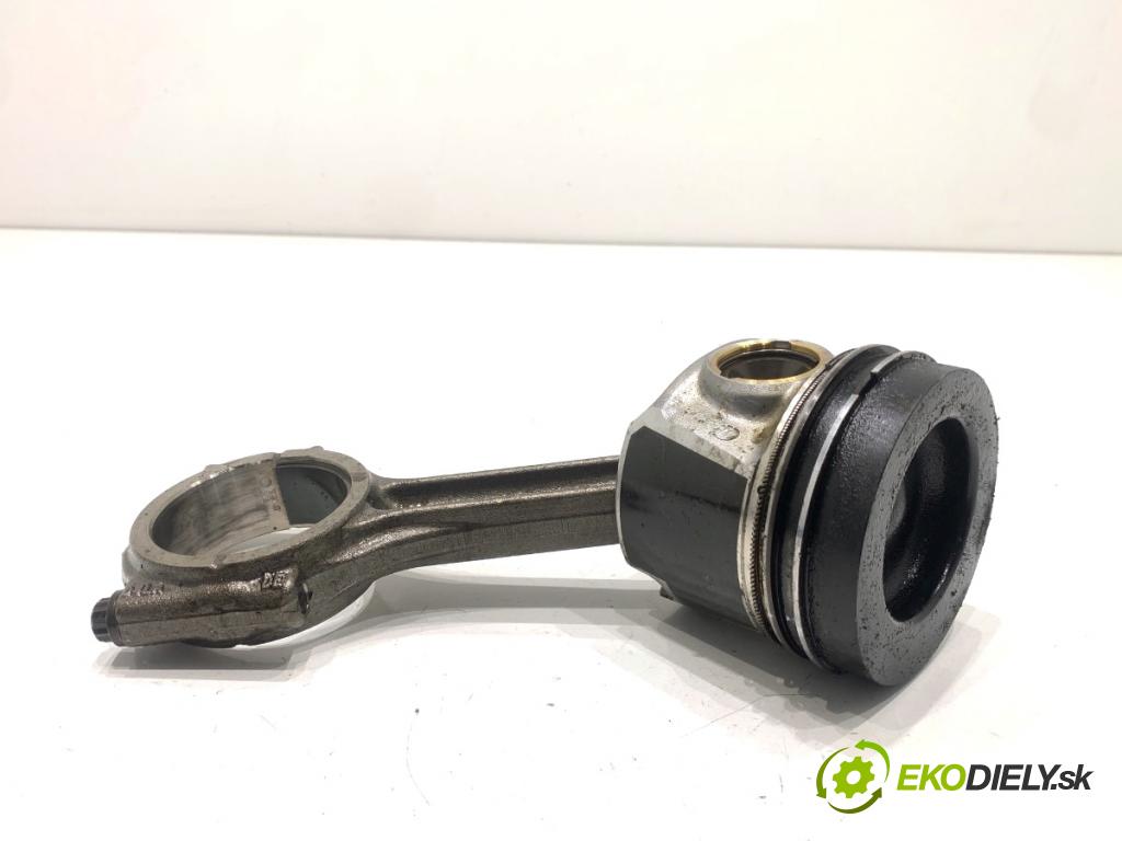 AUDI A5 F5 coupe 2017 140 kW 2.0 TDI 1968 PÍST: ojnice 04LA (Píst)