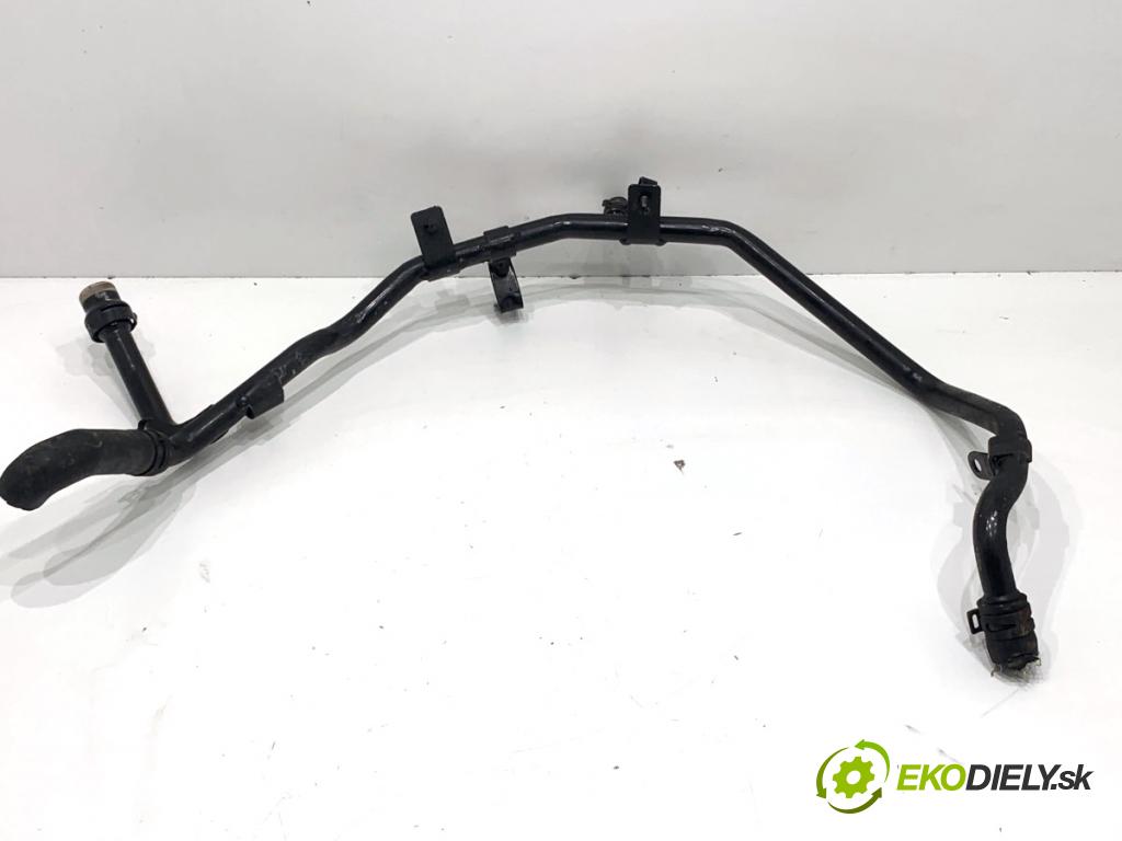 AUDI A5 F5 coupe 2017 140 kW 2.0 TDI 1968 Rozdeľovač vody 04L122157AB