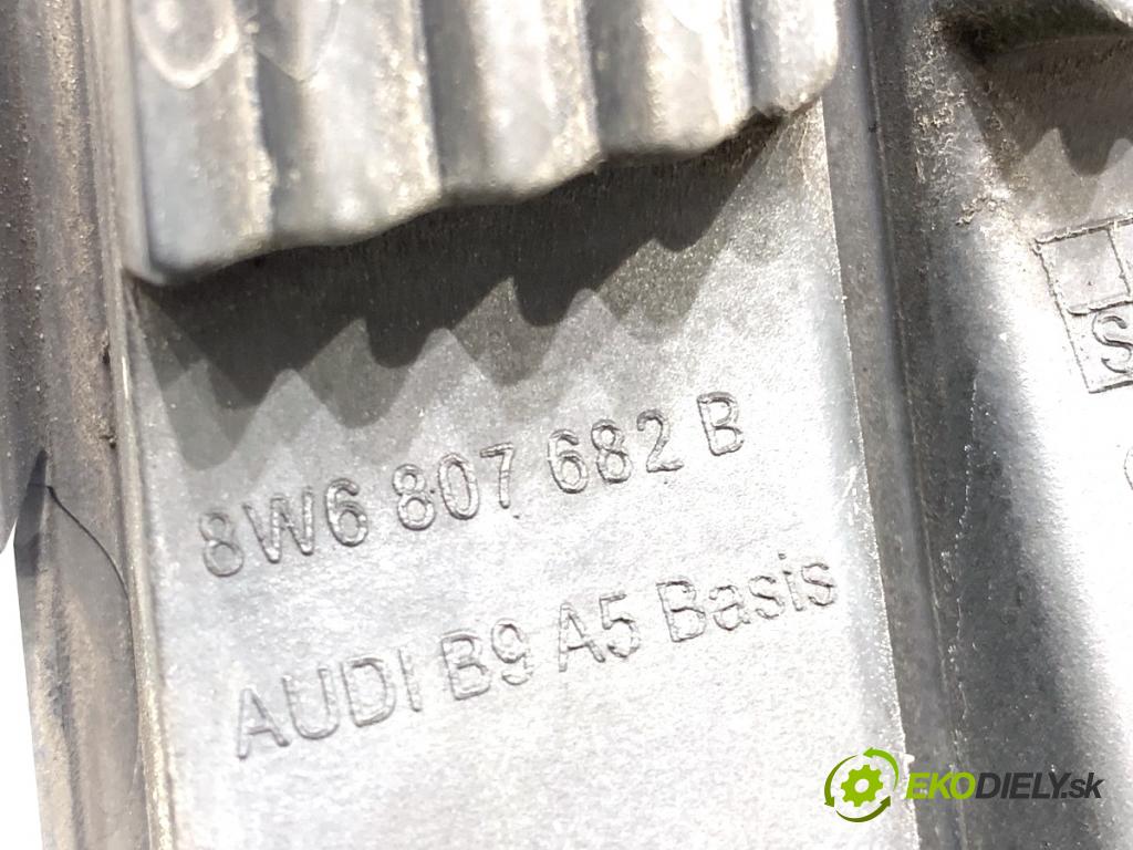 AUDI A5 F5 coupe 2017 140 kW 2.0 TDI 1968 Mriežky nárazníka pravy predný 8W6807682B