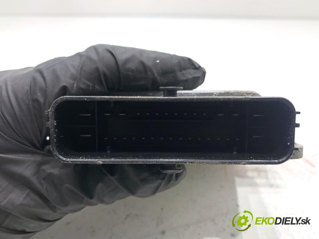 AUDI A5 F5 coupe 2017 140 kW 2.0 TDI 1968 Modul SCR: 4M0907355B