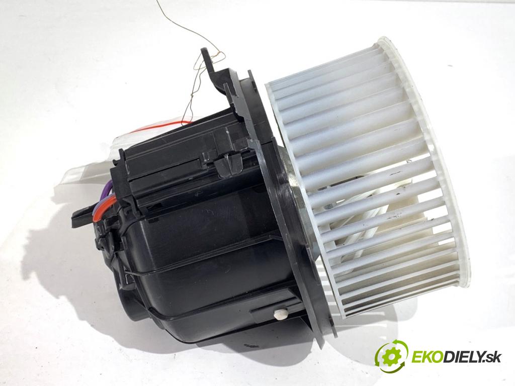 OPEL CROSSLAND SUV 2024 81 kW 1.2 (75) 1199 topení HB613001