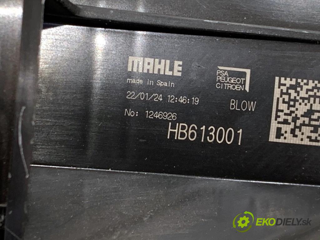 OPEL CROSSLAND SUV 2024 81 kW 1.2 (75) 1199 topení HB613001