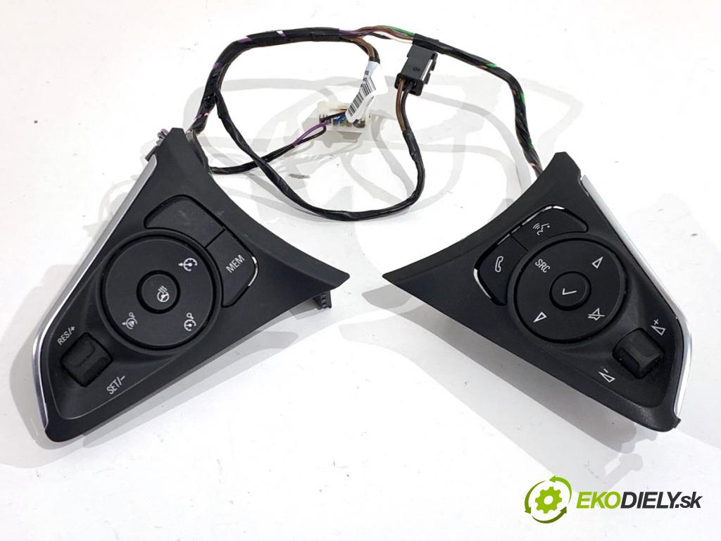 OPEL CROSSLAND SUV 2024 81 kW 1.2 (75) 1199 SPÍNAČE: volantu 39172790 39172793