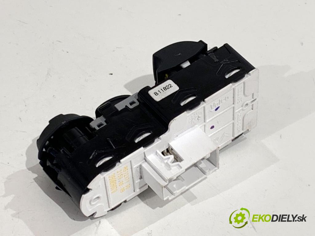 OPEL CROSSLAND SUV 2024 81 kW 1.2 (75) 1199 přepínač oken 39089070 (Páčky pod volantem)