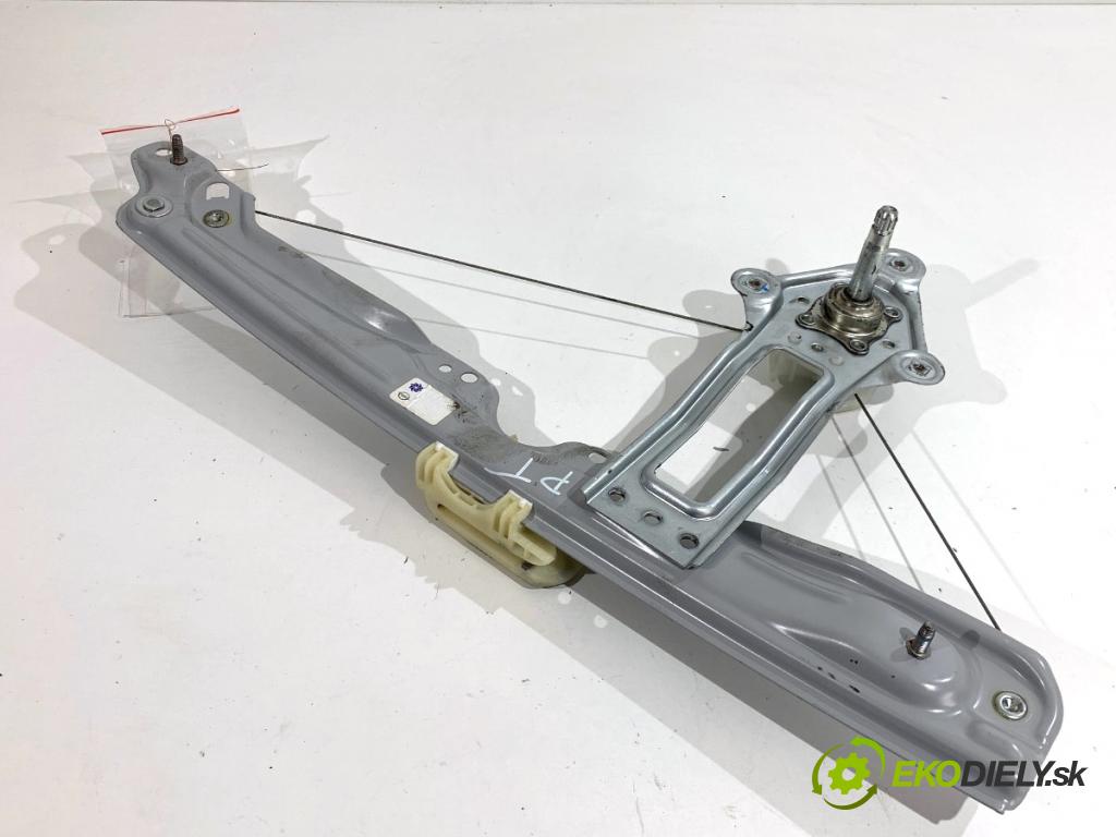 OPEL CROSSLAND SUV 2024 81 kW 1.2 (75) 1199 mechanismus okna pravý zadní část 