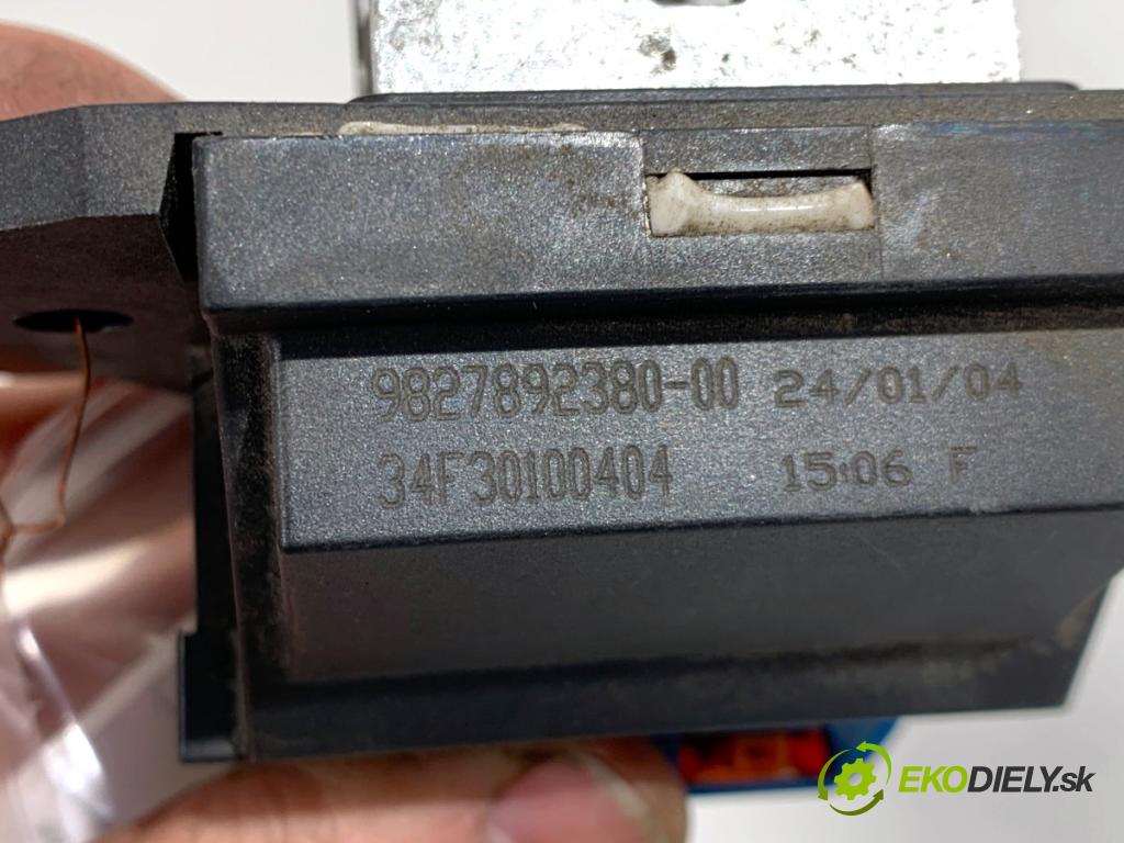 OPEL CROSSLAND SUV 2024 81 kW 1.2 (75) 1199 modul ventilátoru 98372A01