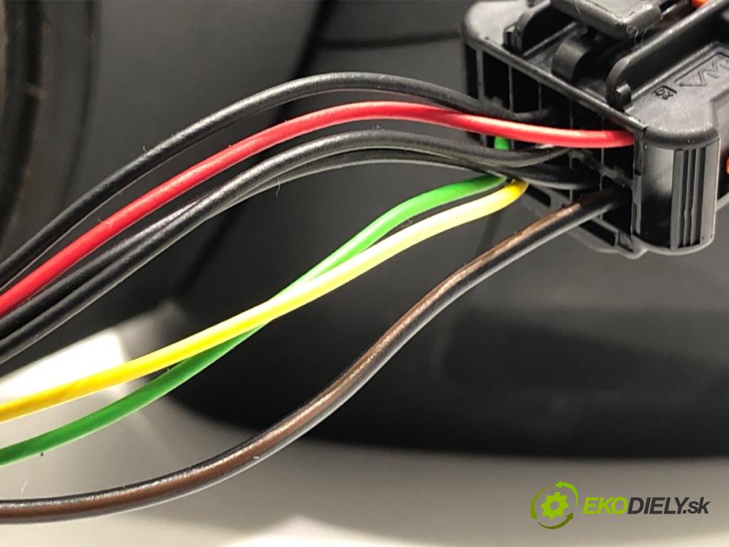 OPEL CROSSLAND SUV 2024 81 kW 1.2 (75) 1199 Spätné zrkadlo pravy