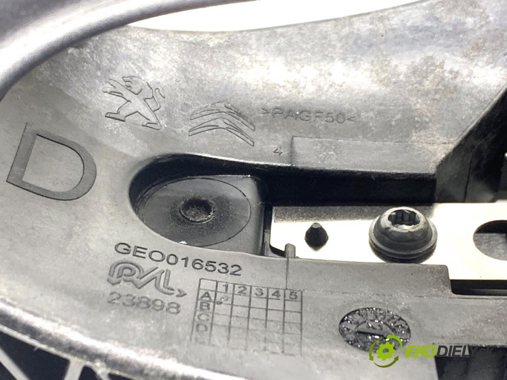 OPEL CROSSLAND SUV 2024 81 kW 1.2 (75) 1199 Kľučka vonkajšia pravy predný