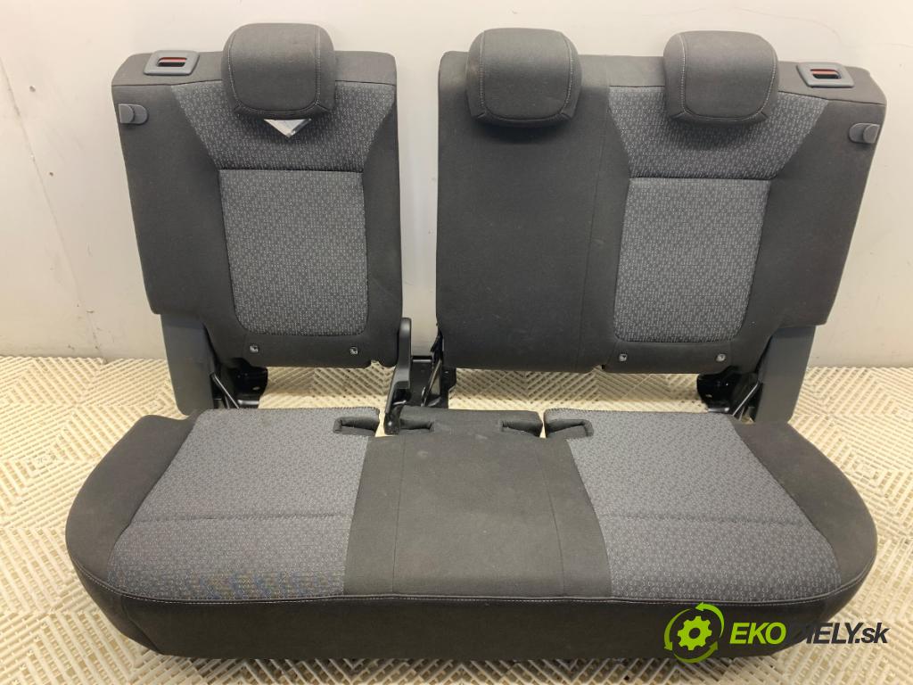 OPEL CROSSLAND SUV 2024 81 kW 1.2 (75) 1199 Sedadlo druhý rad 