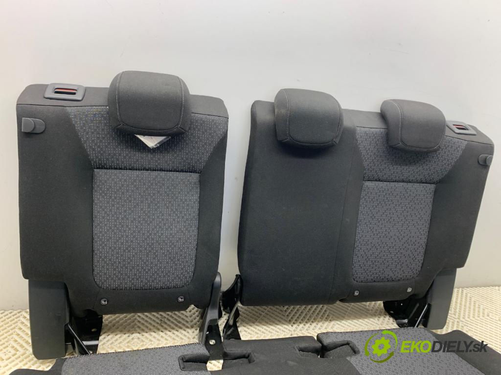 OPEL CROSSLAND SUV 2024 81 kW 1.2 (75) 1199 Sedadlo druhý rad