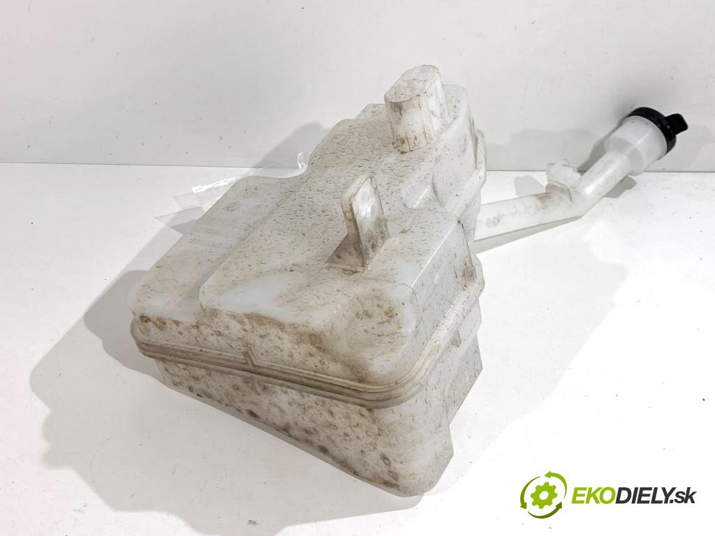 OPEL CROSSLAND SUV 2024 81 kW 1.2 (75) 1199 Nádržka ostrekovačov 39138620 (Kľučka dverí ostatné)