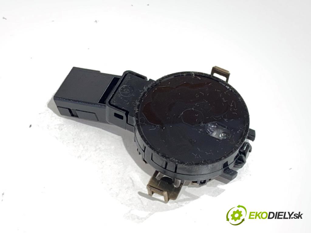 OPEL CROSSLAND SUV 2024 81 kW 1.2 (75) 1199 Snímač dažďa 9850426780 (Snímač dažďa)