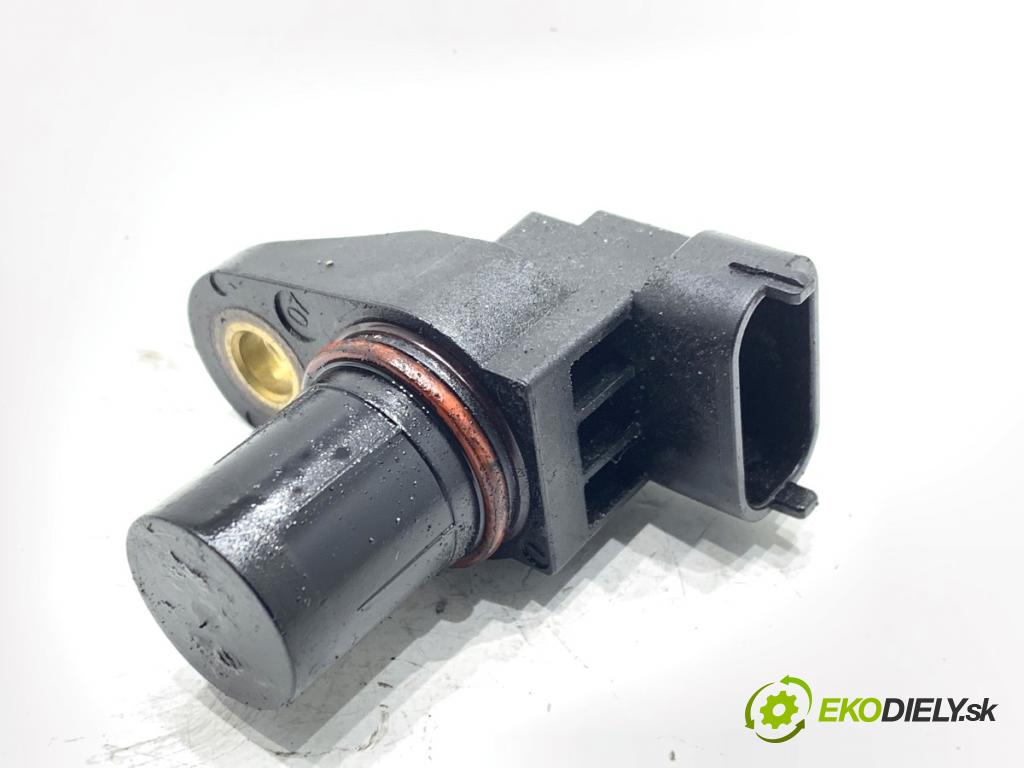 MERCEDES-BENZ S212 Kombi 2010 170 kW E 350 CDI 4-matic (212.289) 2987 snímač pozice vačkového hřídele A0051531328 (Snímač polohy klikového hřídele)