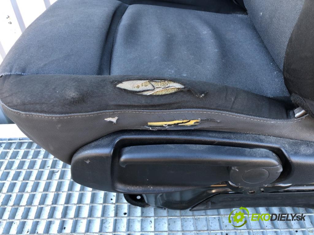 RENAULT MASTER III Autobus 2019 125 kW 2.3 dCi 170 FWD (JV0L) 2298 Sedadlo ľavy predný