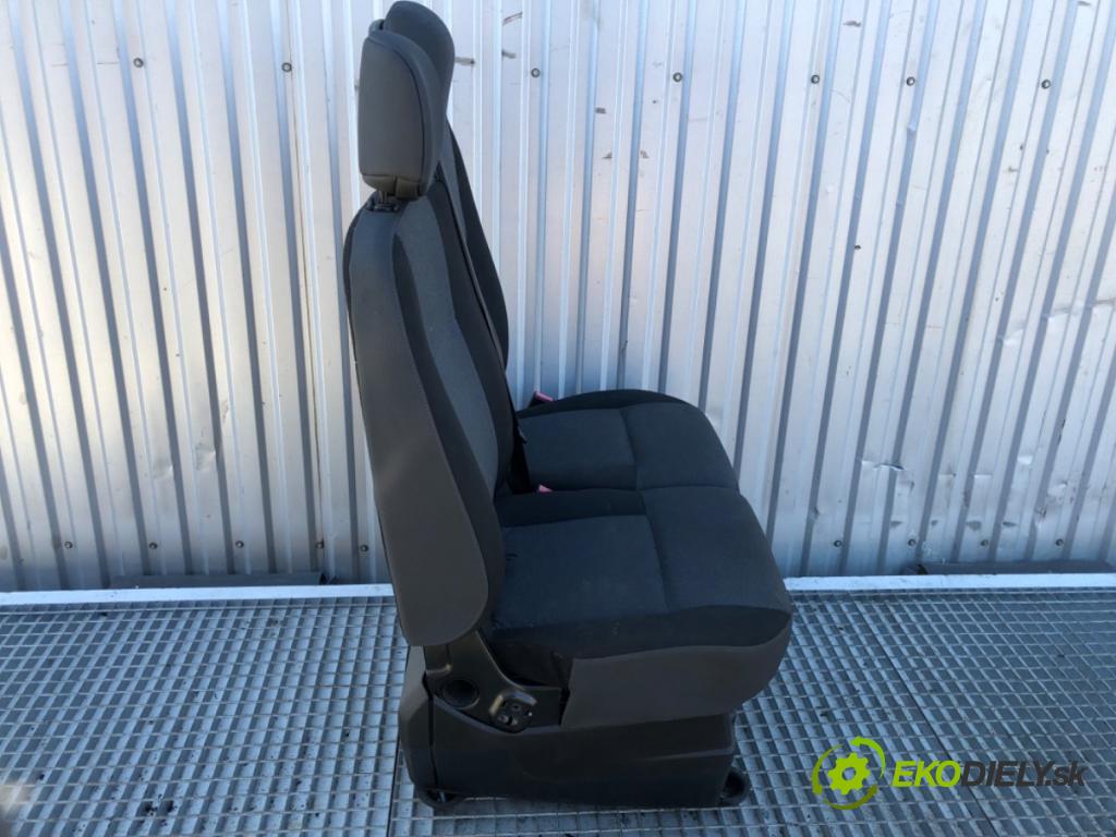 RENAULT MASTER III Autobus 2019 125 kW 2.3 dCi 170 FWD (JV0L) 2298 Sedadlo pravy predný