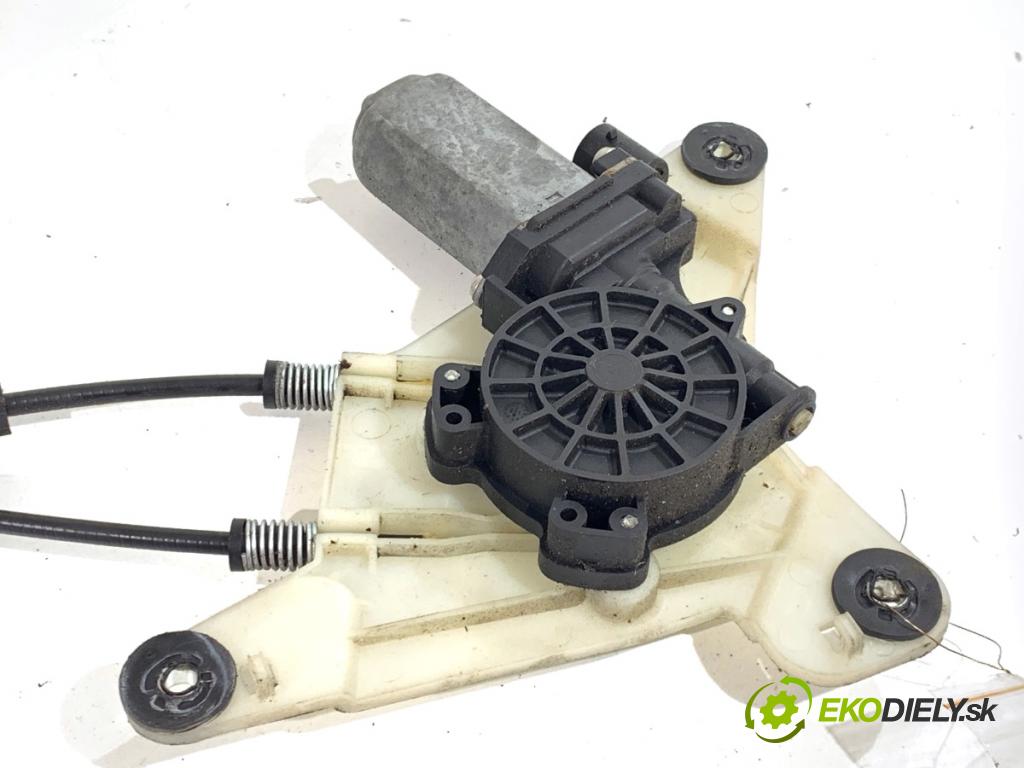 RENAULT MASTER III Autobus 2019 125 kW 2.3 dCi 170 FWD (JV0L) 2298 mechanismus okna levý přední část