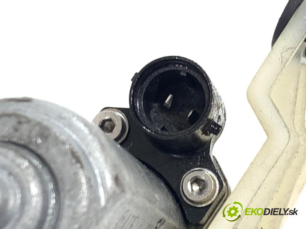 RENAULT MASTER III Autobus 2019 125 kW 2.3 dCi 170 FWD (JV0L) 2298 mechanismus okna pravý přední část