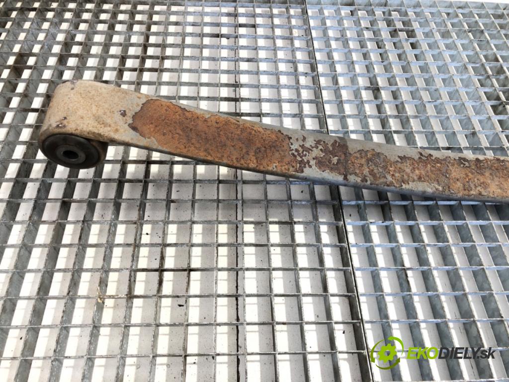 RENAULT MASTER III Autobus 2019 125 kW 2.3 dCi 170 FWD (JV0L) 2298 listové pero levý zadní část