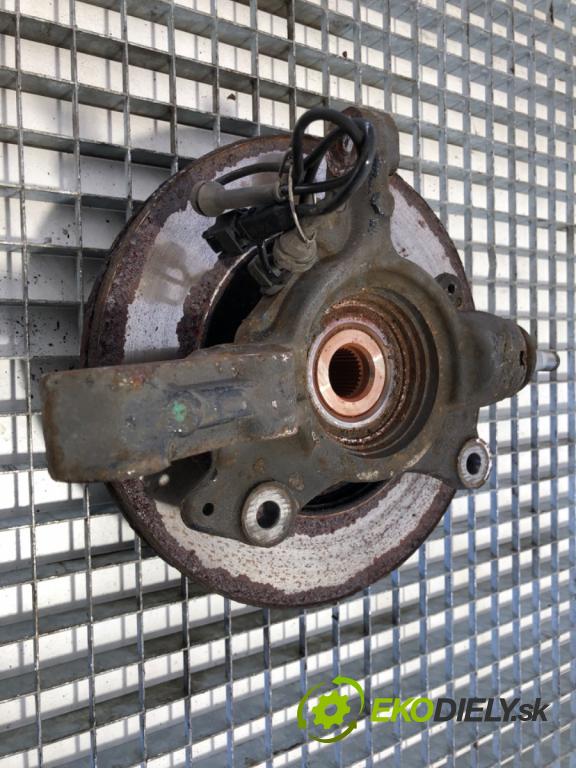 RENAULT MASTER III Autobus 2019 125 kW 2.3 dCi 170 FWD (JV0L) 2298 náboj pravý přední část