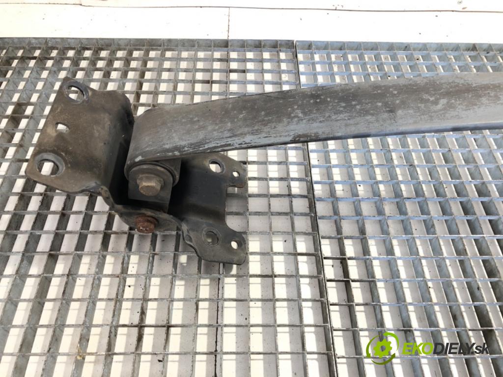 RENAULT MASTER III Autobus 2019 125 kW 2.3 dCi 170 FWD (JV0L) 2298 listové pero pravý zadní část