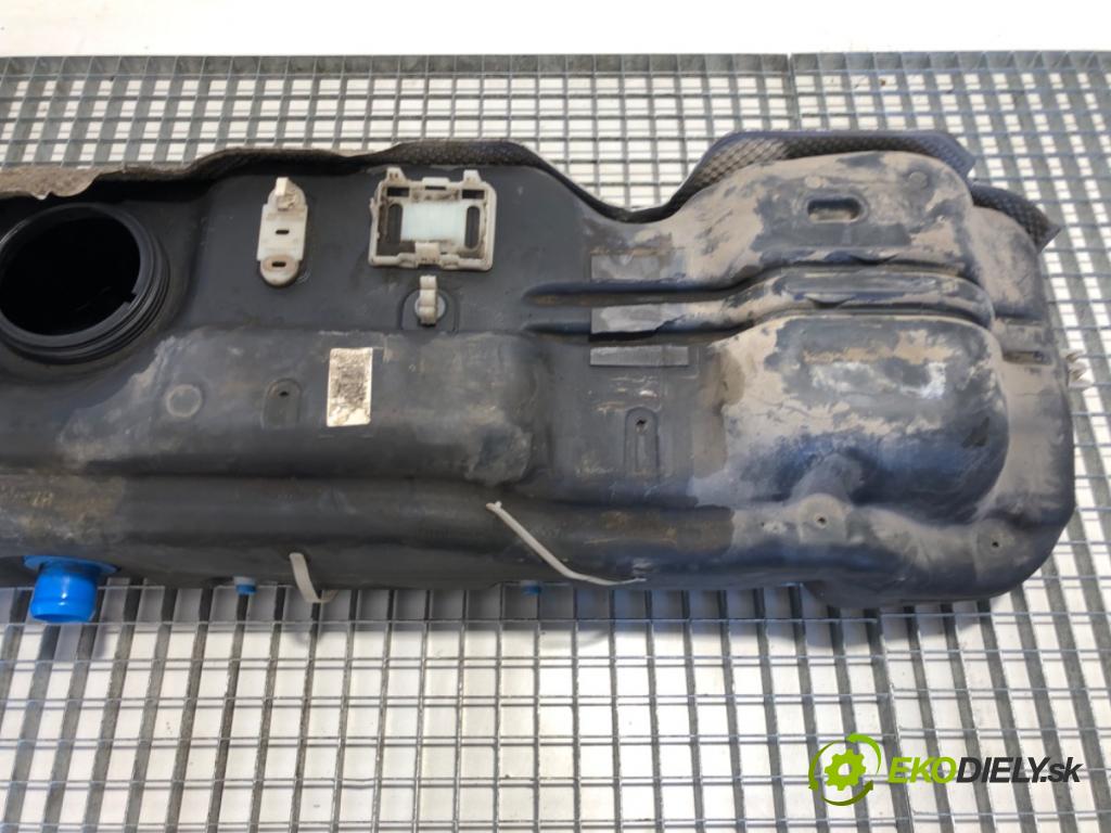 RENAULT MASTER III Autobus 2019 125 kW 2.3 dCi 170 FWD (JV0L) 2298 nádržka paliva 8200947534 (Palivová nádrž)