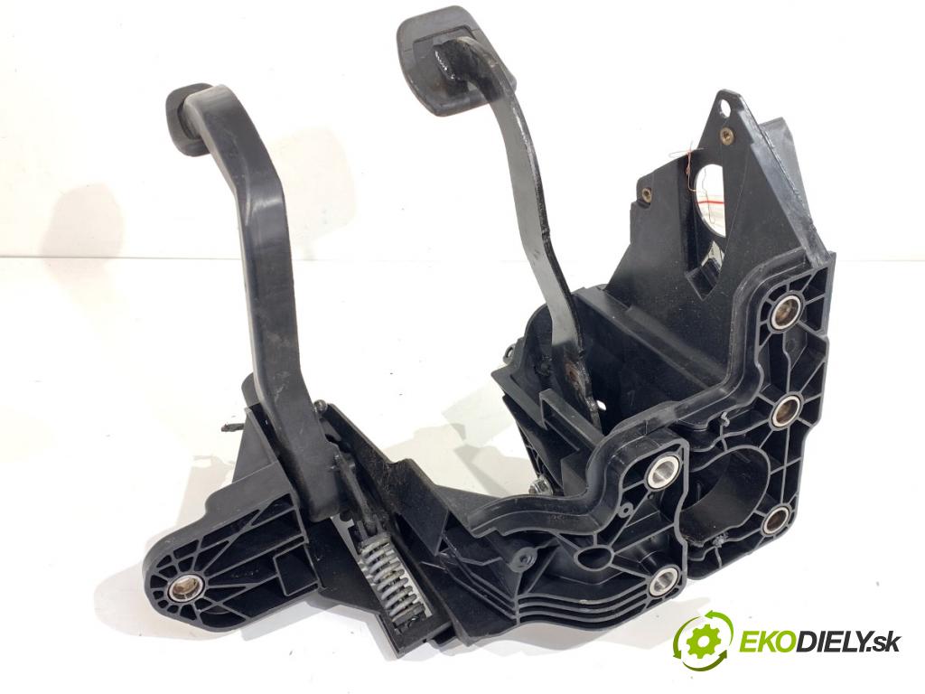 RENAULT MASTER III Autobus 2019 125 kW 2.3 dCi 170 FWD (JV0L) 2298 PEDÁL: 180101626R (Potenciometr plynového pedálu)