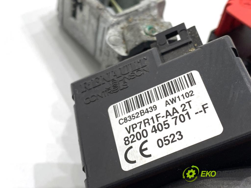 RENAULT MASTER III Autobus 2019 125 kW 2.3 dCi 170 FWD (JV0L) 2298 spinačka N0502060 (Spínacia skrinka)