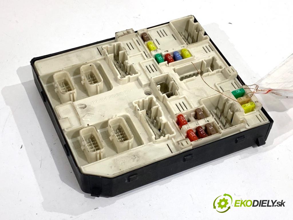 RENAULT MASTER III Autobus 2019 125 kW 2.3 dCi 170 FWD (JV0L) 2298 Modul USM 284B69681R (Riadiaca jednotka ostatné)