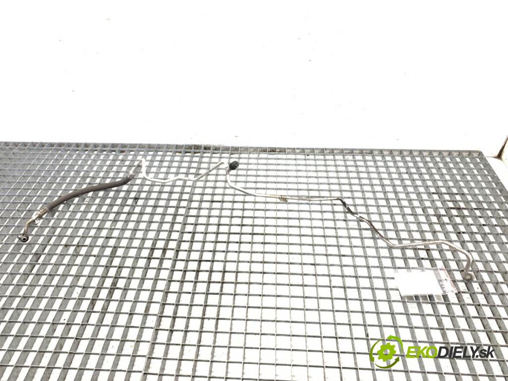 RENAULT MASTER III Autobus 2019 125 kW 2.3 dCi 170 FWD (JV0L) 2298 rúrka klimatizácie 924403876R (Rúrka klimatizácie)