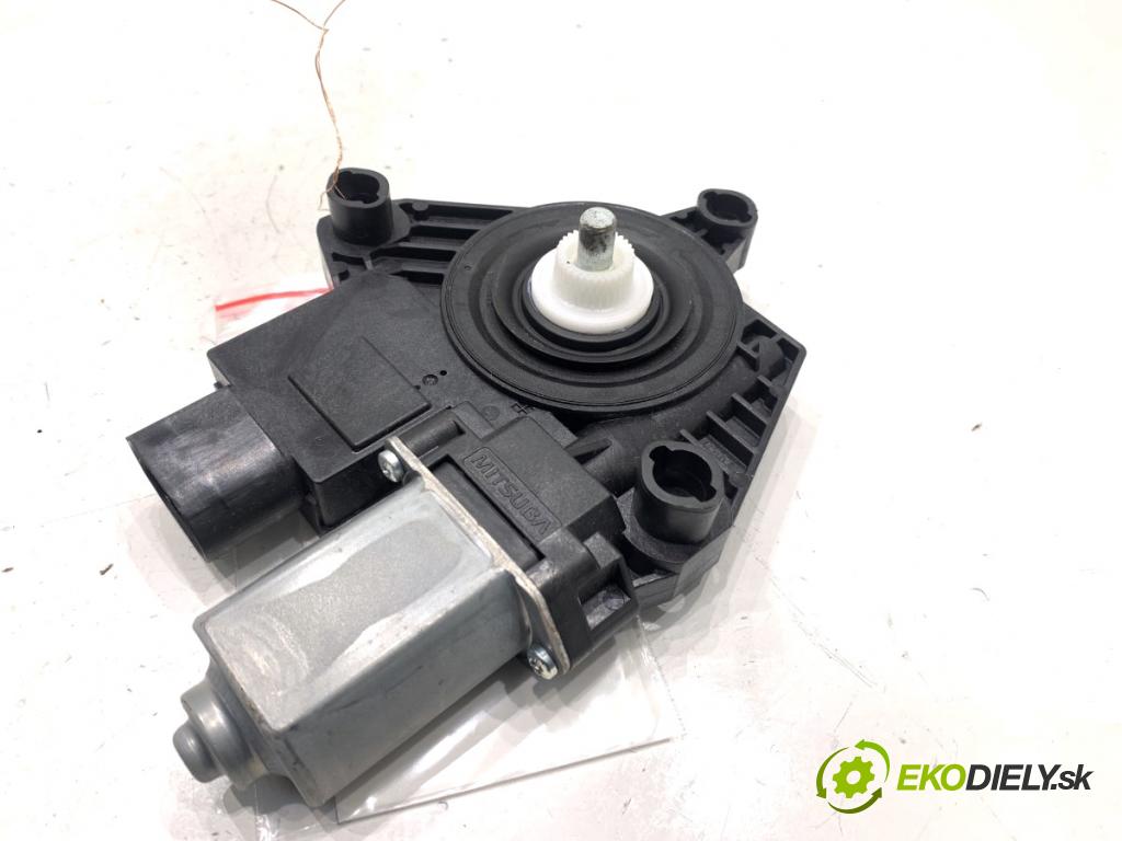 BMW G31 Kombi 2020 140 kW 520 d 1995 Motor sťahovania okna ľavy predný 7457250