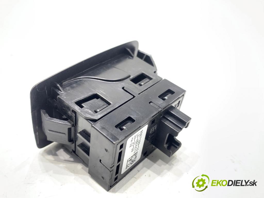 BMW G31 Kombi 2020 140 kW 520 d 1995 vypínač otvárania dverí 9327029