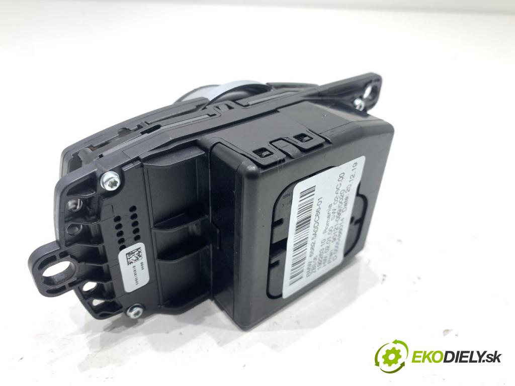 BMW G31 Kombi 2020 140 kW 520 d 1995 násada, držadlo IDRIVE 5A0DC86