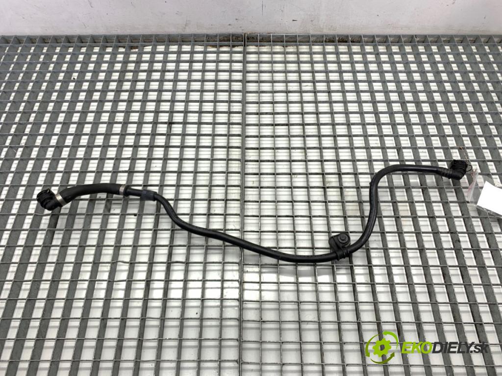 BMW G31 Kombi 2020 140 kW 520 d 1995 Rúra vody 8596346