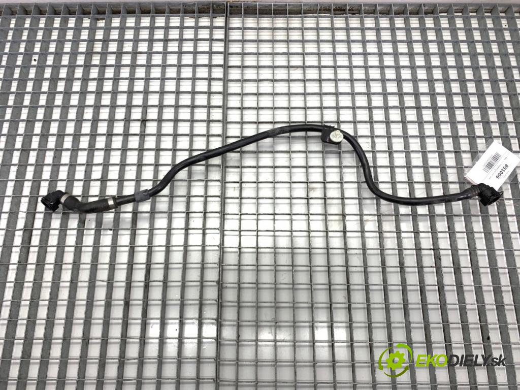 BMW G31 Kombi 2020 140 kW 520 d 1995 Rúra vody 8596346