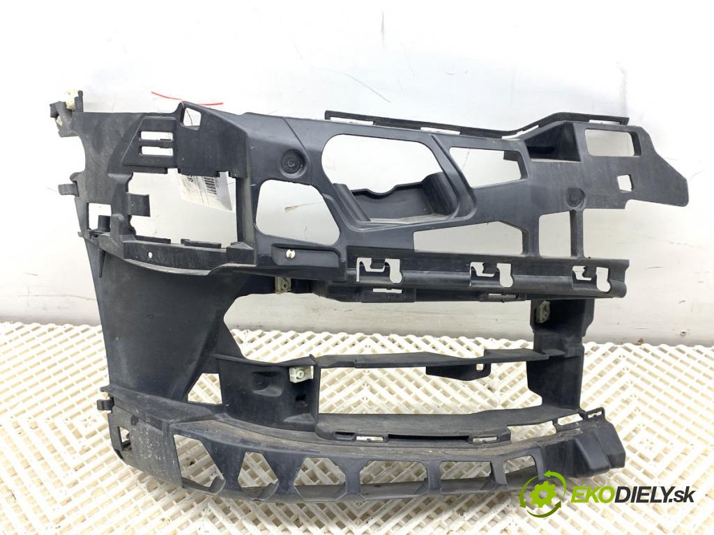 BMW G31 Kombi 2020 140 kW 520 d 1995 úchyt nárazníka pravý přední část 7385346