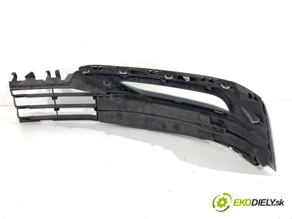 BMW G31 Kombi 2020 140 kW 520 d 1995 Mriežky nárazníka pravy predný 7385264