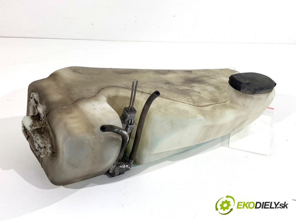 DACIA DUSTER SUV 2011 66 kW 1.5 dCi (HSAJ) 1461 Nádržka ostrekovačov 8200210002