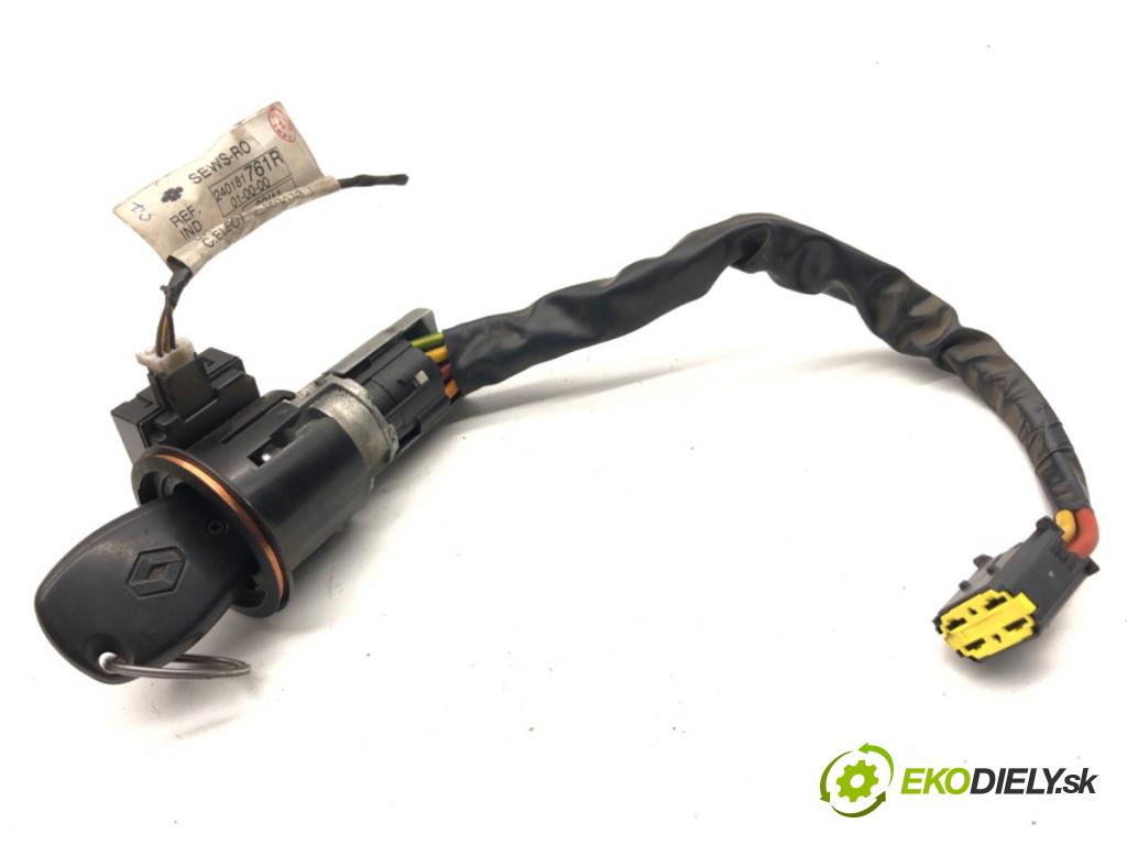 DACIA DUSTER SUV 2011 66 kW 1.5 dCi (HSAJ) 1461 spinačka 8200826300 (Spínacia skrinka)