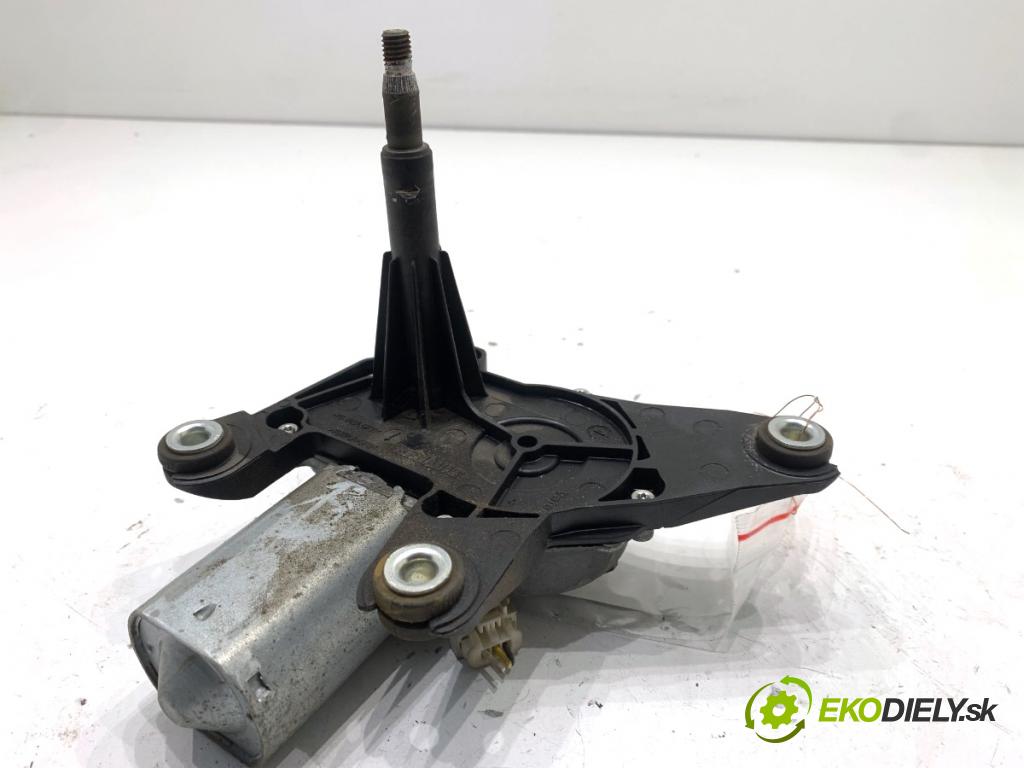 DACIA DUSTER SUV 2011 66 kW 1.5 dCi (HSAJ) 1461 Motor stieračov zad 8200734582C