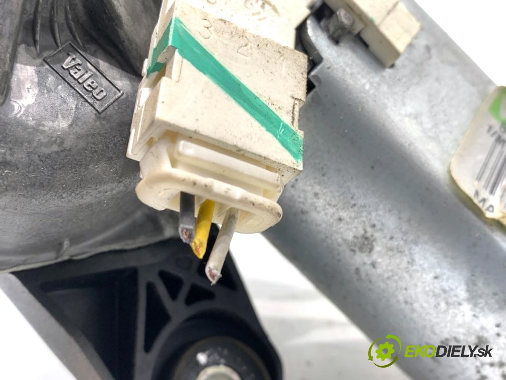 DACIA DUSTER SUV 2011 66 kW 1.5 dCi (HSAJ) 1461 Motor stieračov zad 8200734582C