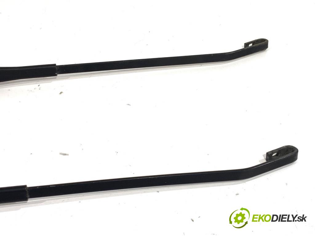 DACIA DUSTER SUV 2011 66 kW 1.5 dCi (HSAJ) 1461 ramena stěrače přední část