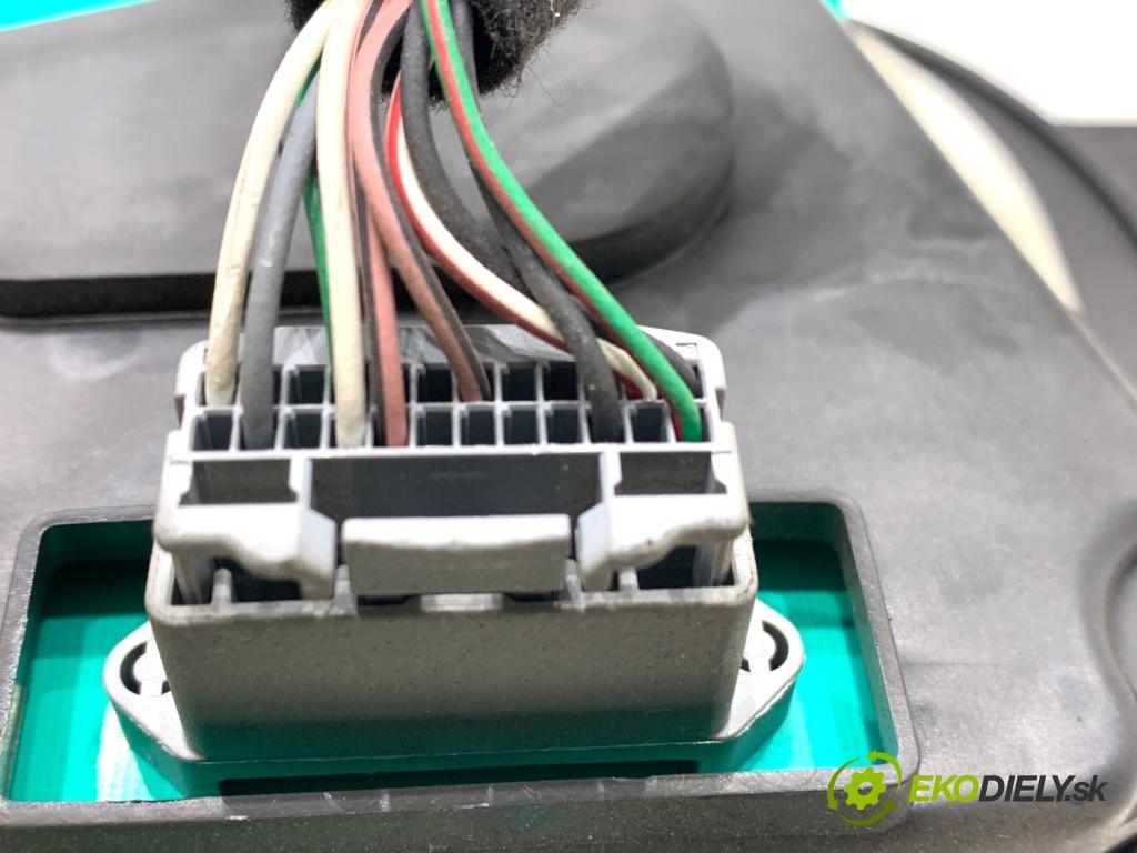 DACIA DUSTER SUV 2011 66 kW 1.5 dCi (HSAJ) 1461 prístrojovka 21677499 (Přístrojová deska)