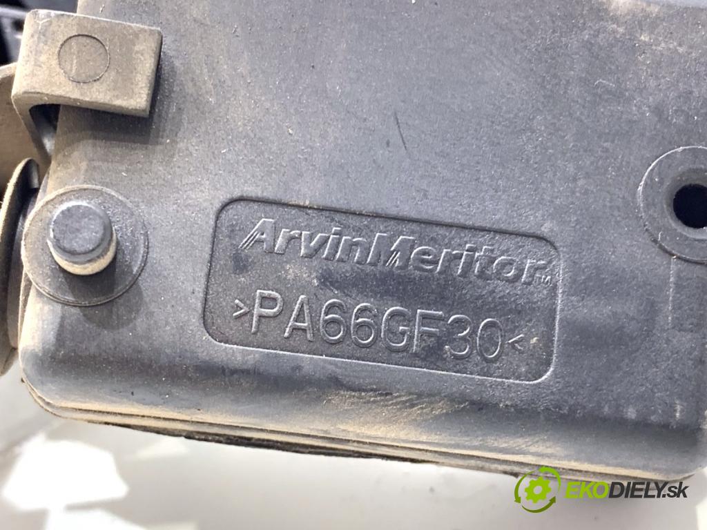 DACIA DUSTER SUV 2011 66 kW 1.5 dCi (HSAJ) 1461 Kľučka dverí zad 906062426R